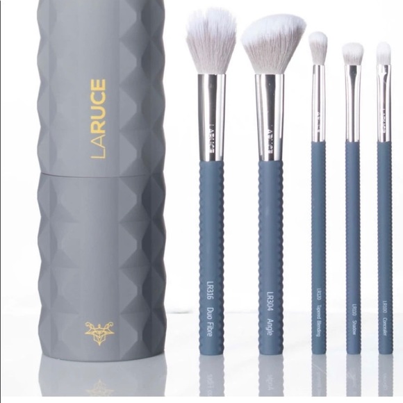Laruce Christine Brush set BNIB - Picture 1 of 3